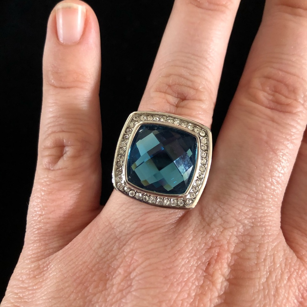 Premier Designs Size 8 cocktail ring